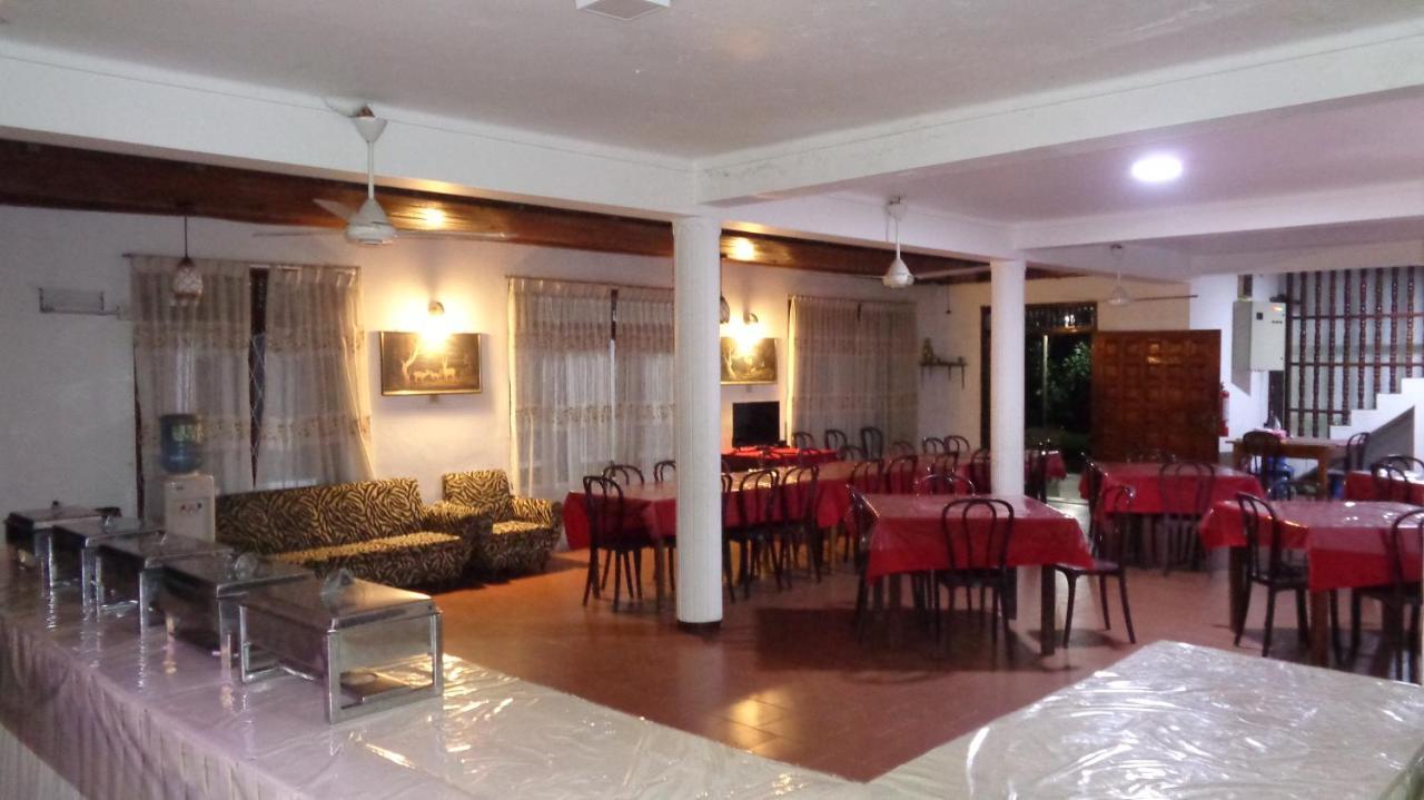 Saranga Holiday Inn Wellawaya Dış mekan fotoğraf